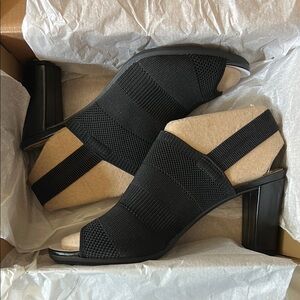 Black Afton Slingback Peep Toe Pump Sandals Lifestride Size 10